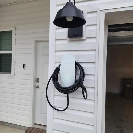 Апартаменты Brand New House In Pensacola,Ev Connector Available Экстерьер фото