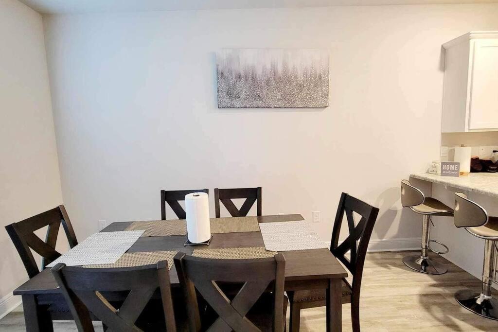 Апартаменты Brand New House In Pensacola,Ev Connector Available Экстерьер фото