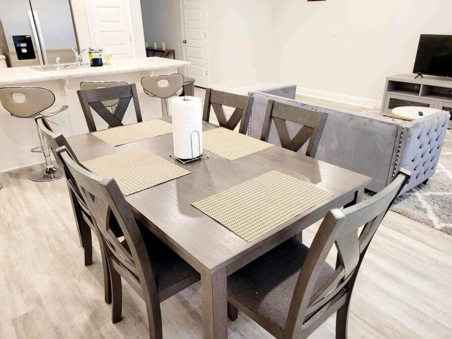 Апартаменты Brand New House In Pensacola,Ev Connector Available Экстерьер фото